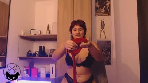 Snapshot of pussycat420_ chatting on July 2026 02:15:02 AM Mari online show from July 2026 02:15:02 AM