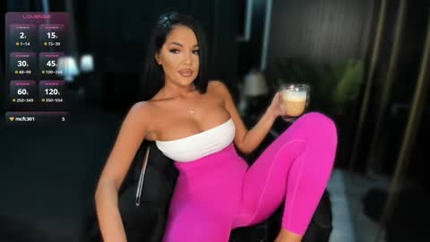 Snapshot of pussydollxx chatting on October 2025 07:37:01 PM Andreea online show from October 2025 07:37:01 PM