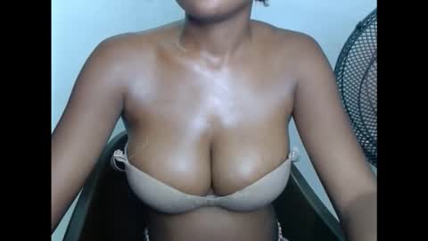 pussyxwetx online show from November 2025 07:26:01 PM