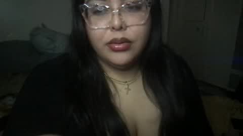 Snapshot of pytbbw chatting on January 2025 10:41:02 PM Prettypink Tinyhole online show from January 2025 10:41:02 PM