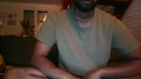 Python online show from November 2025 02:06:01 AM