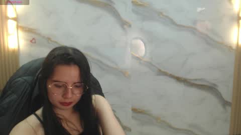 Snapshot of qetsyah_tf chatting on April 2026 02:04:02 AM Qetsyah online show from April 2026 02:04:02 AM