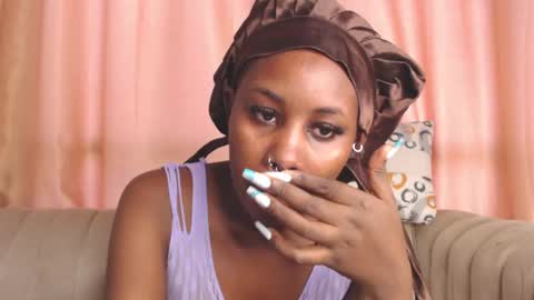Snapshot of quaine_ryleighn chatting on October 2025 05:38:01 AM RYLEIGHN online show from October 2025 05:38:01 AM
