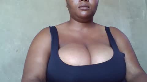 queen2302 online show from April 2026 08:26:01 AM