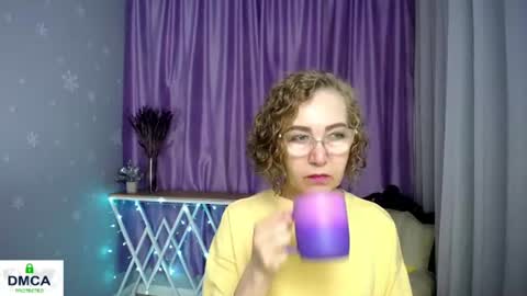 Snapshot of queen_a_n_i chatting on June 2026 03:59:02 AM A N I Ill be here on December 1st online show from June 2026 03:59:02 AM