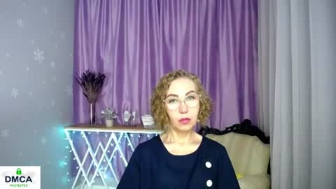 Snapshot of queen_a_n_i chatting on July 2026 08:52:02 AM A N I Ill be here on December 1st online show from July 2026 08:52:02 AM