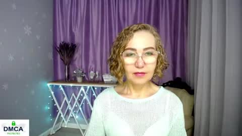 Snapshot of queen_a_n_i chatting on July 2026 06:05:01 AM A N I Ill be here on December 1st online show from July 2026 06:05:01 AM