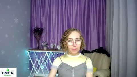 Snapshot of queen_a_n_i chatting on July 2026 08:38:02 AM A N I Ill be here on December 1st online show from July 2026 08:38:02 AM