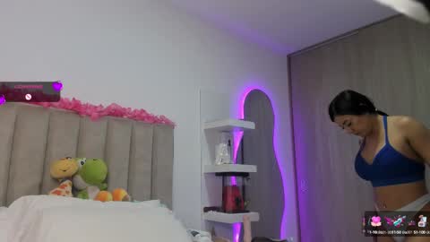  QUEEN ANTONELLA  online show from March 2025 11:51:01 AM