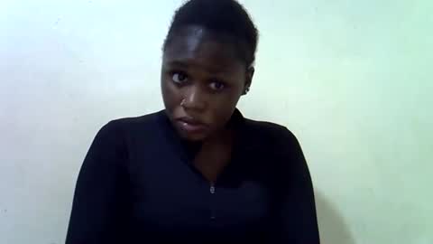 Snapshot of queen_leilla chatting on May 2026 02:56:02 PM queen_leilla online show from May 2026 02:56:02 PM