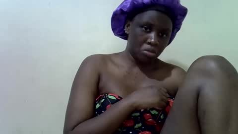 Snapshot of queen_leilla chatting on June 2026 04:31:02 PM queen_leilla online show from June 2026 04:31:02 PM