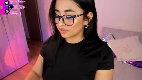 Snapshot of queen_liana chatting on January 2025 05:26:02 AM Liana online show from January 2025 05:26:02 AM