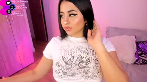 Snapshot of queen_liana chatting on January 2025 05:29:02 AM Liana online show from January 2025 05:29:02 AM