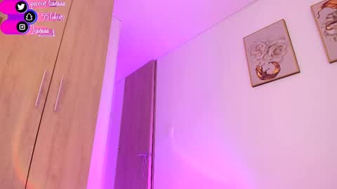 Snapshot of queen_liana chatting on March 2025 08:19:02 AM Liana online show from March 2025 08:19:02 AM