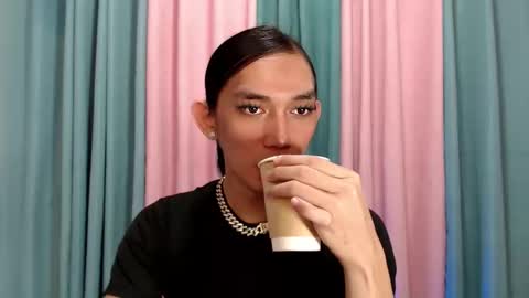 Snapshot of queen_lucifer chatting on November 2025 08:14:02 AM Queen Lucifer online show from November 2025 08:14:02 AM