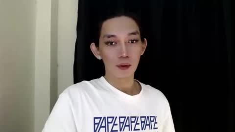 Snapshot of queen_lucifer chatting on December 2025 04:33:01 PM Queen Lucifer online show from December 2025 04:33:01 PM