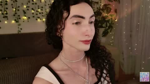 Snapshot of queen_of_tease chatting on July 2026 03:44:02 AM queen_of_tease online show from July 2026 03:44:02 AM