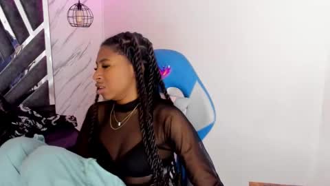 Snapshot of queen_perla_ chatting on October 2025 07:10:02 PM online show from October 2025 07:10:02 PM