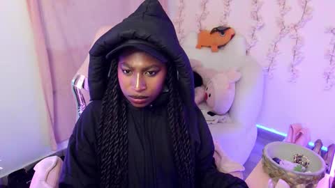 Snapshot of queen_perla_ chatting on December 2025 11:22:02 PM online show from December 2025 11:22:02 PM