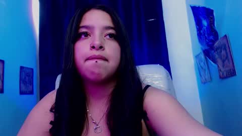 queen_salomme online show from November 2025 09:25:01 PM