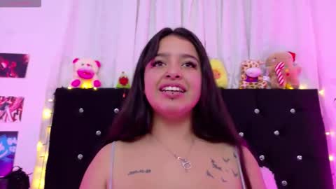 queen_salomme online show from November 2025 09:36:01 PM