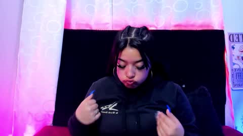 queen_salomme online show from December 2025 08:59:01 PM