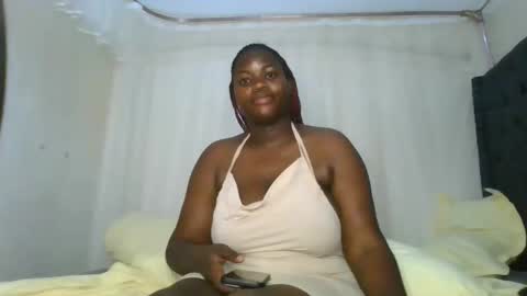 Snapshot of queen_sarafina chatting on March 2026 07:47:02 AM Queen Sara online show from March 2026 07:47:02 AM