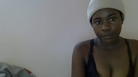 Snapshot of queen_sly chatting on October 2025 09:23:01 AM queen_sly online show from October 2025 09:23:01 AM