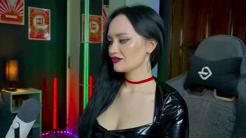 Your world and the universe Aliss online show from November 2025 02:57:02 AM