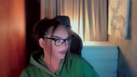 Snapshot of queenarthalia chatting on March 2026 05:36:02 AM ARTHA online show from March 2026 05:36:02 AM
