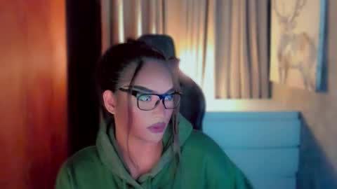 Snapshot of queenarthalia chatting on March 2026 08:25:02 PM ARTHA online show from March 2026 08:25:02 PM