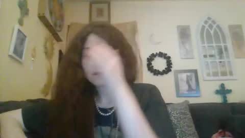 Snapshot of queencrimsonlvx chatting on May 2026 07:29:01 PM queencrimsonlvx online show from May 2026 07:29:01 PM