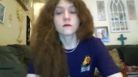 Snapshot of queencrimsonlvx chatting on May 2026 08:58:02 PM queencrimsonlvx online show from May 2026 08:58:02 PM