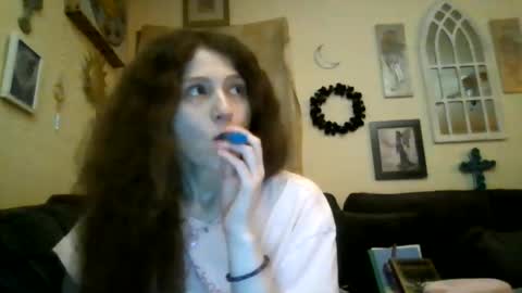 Snapshot of queencrimsonlvx chatting on July 2026 12:09:01 PM queencrimsonlvx online show from July 2026 12:09:01 PM