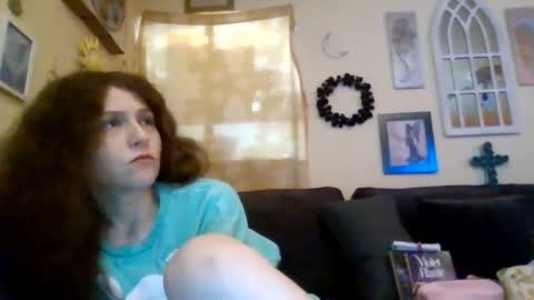 Snapshot of queencrimsonlvx chatting on July 2026 05:58:01 AM queencrimsonlvx online show from July 2026 05:58:01 AM