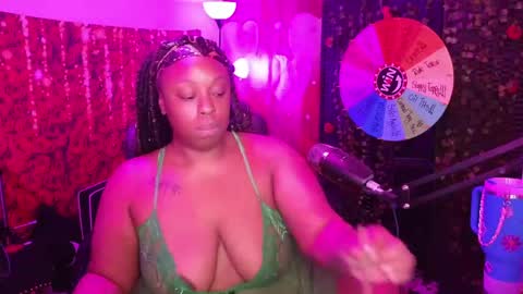 Snapshot of queencroze chatting on May 2026 05:10:01 PM Queen Cherise Roze online show from May 2026 05:10:01 PM