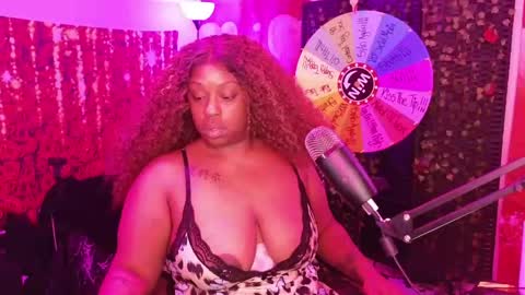 Snapshot of queencroze chatting on June 2026 05:51:01 PM Queen Cherise Roze online show from June 2026 05:51:01 PM