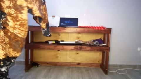 Nina online show from October 2025 07:34:02 AM