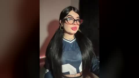 Snapshot of queenlamia chatting on June 2026 01:19:02 AM Taurus online show from June 2026 01:19:02 AM
