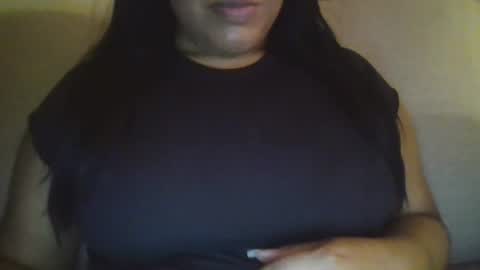 Snapshot of queenloree chatting on July 2026 01:12:01 AM QueenLoree online show from July 2026 01:12:01 AM