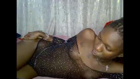 Snapshot of queenluiza199400 chatting on May 2026 09:23:02 PM queenluiza199400 online show from May 2026 09:23:02 PM