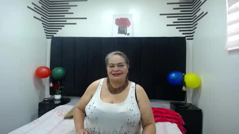 VickyBoobss online show from November 2025 01:15:01 PM
