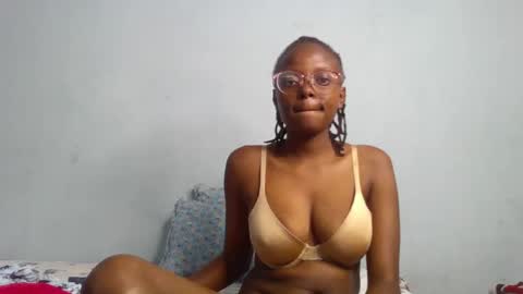 queenmerliz331240 online show from February 2025 07:07:01 AM