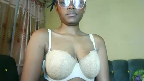 queenmerliz331240 online show from October 2025 09:26:02 PM