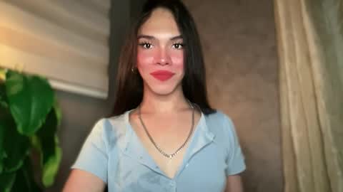 QUEEN online show from March 2026 05:52:01 PM