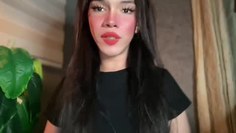 QUEEN online show from April 2026 04:41:01 AM