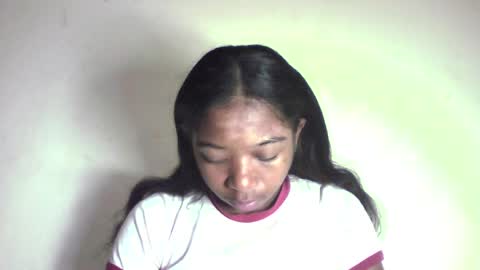 queennaya online show from July 2026 05:23:02 AM