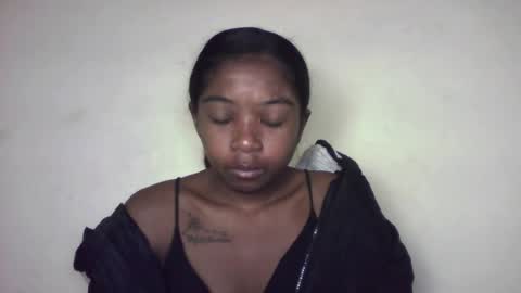 queennaya online show from July 2026 10:41:01 AM