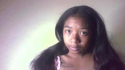 queennaya online show from July 2026 06:47:02 PM