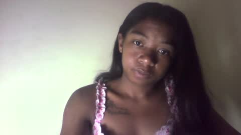 queennaya online show from July 2026 02:24:02 PM